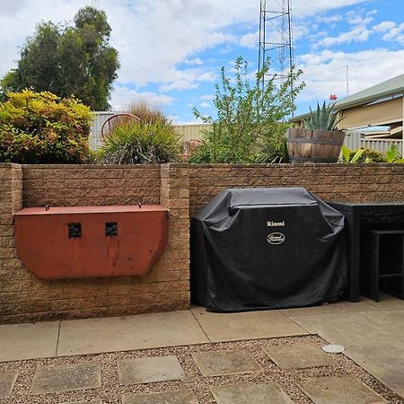 Spacious Holiday Home - Waikerie Exterior foto